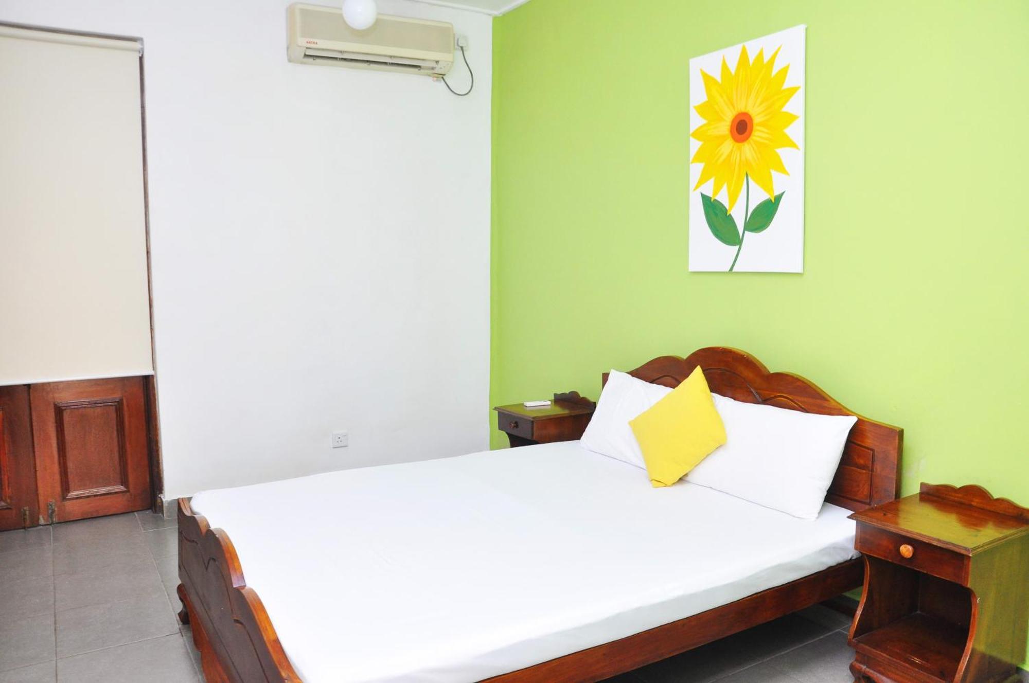 Sea View Hotel Colombo Exterior photo