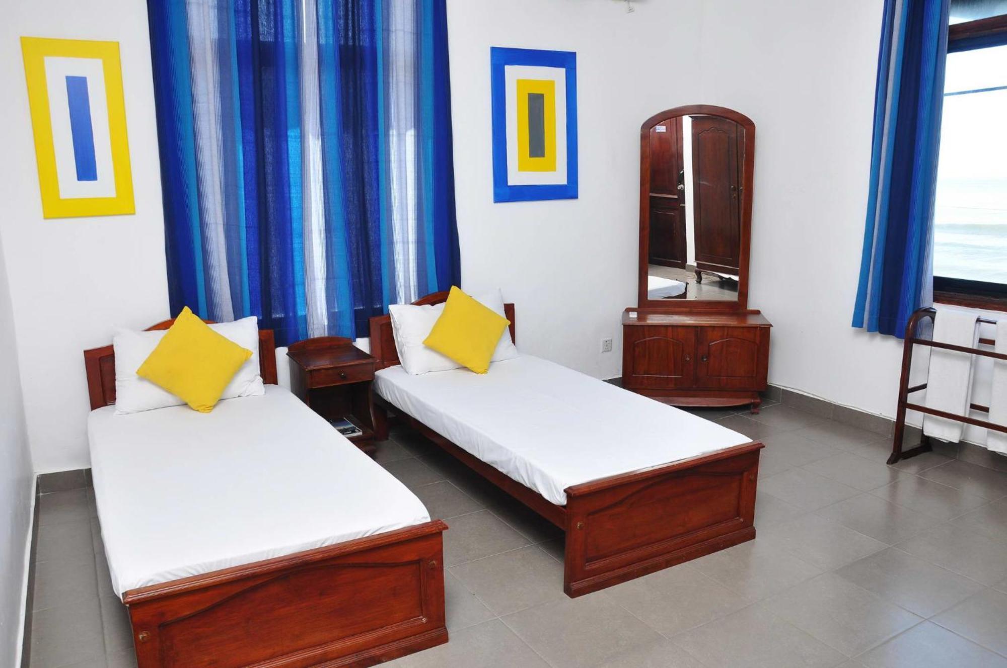 Sea View Hotel Colombo Exterior photo