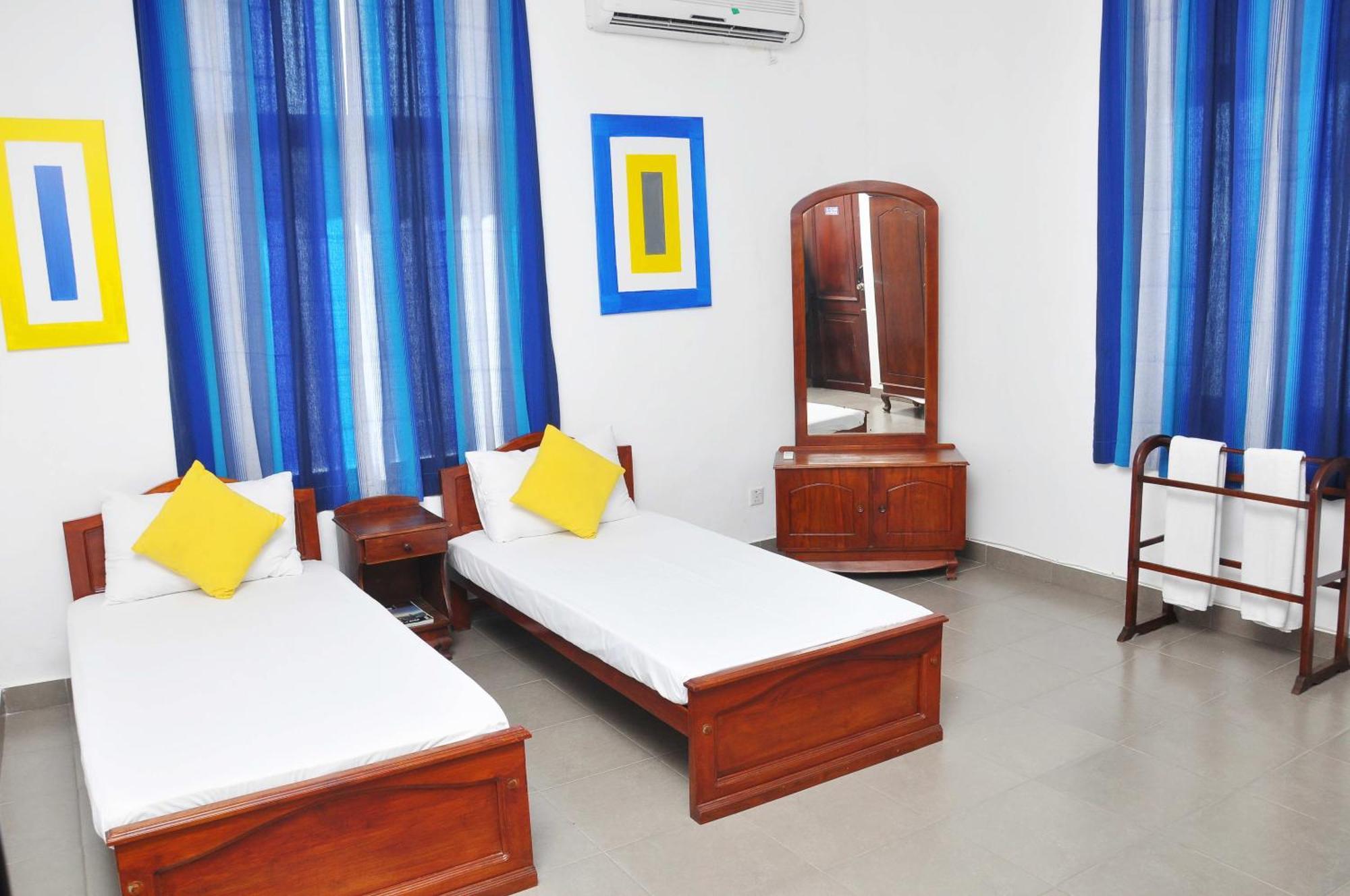Sea View Hotel Colombo Exterior photo