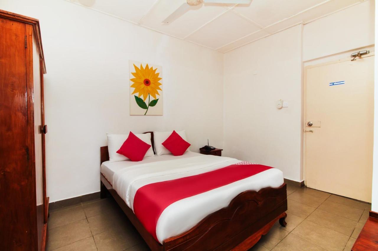 Sea View Hotel Colombo Exterior photo