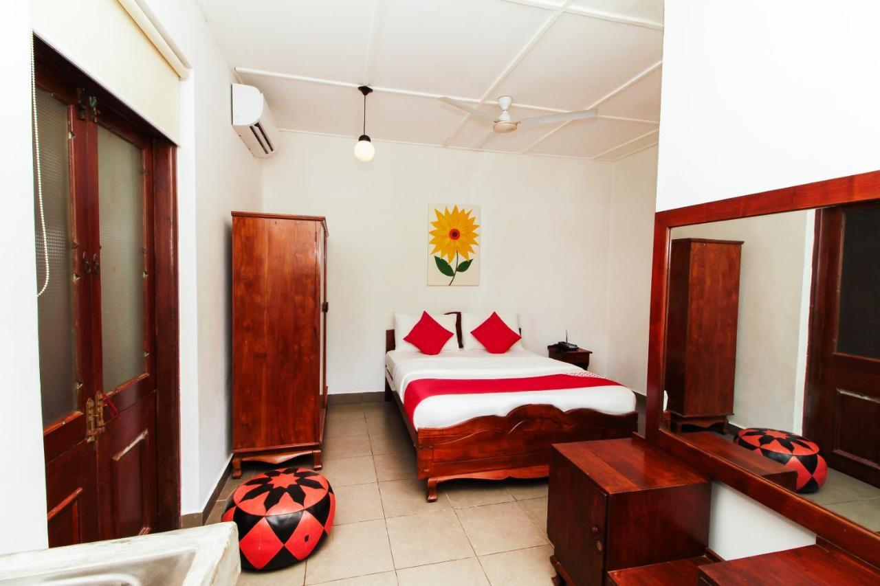 Sea View Hotel Colombo Exterior photo