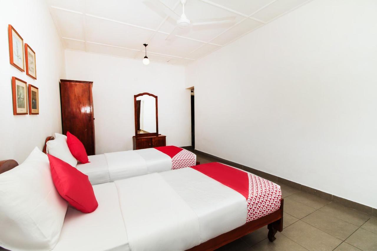 Sea View Hotel Colombo Exterior photo