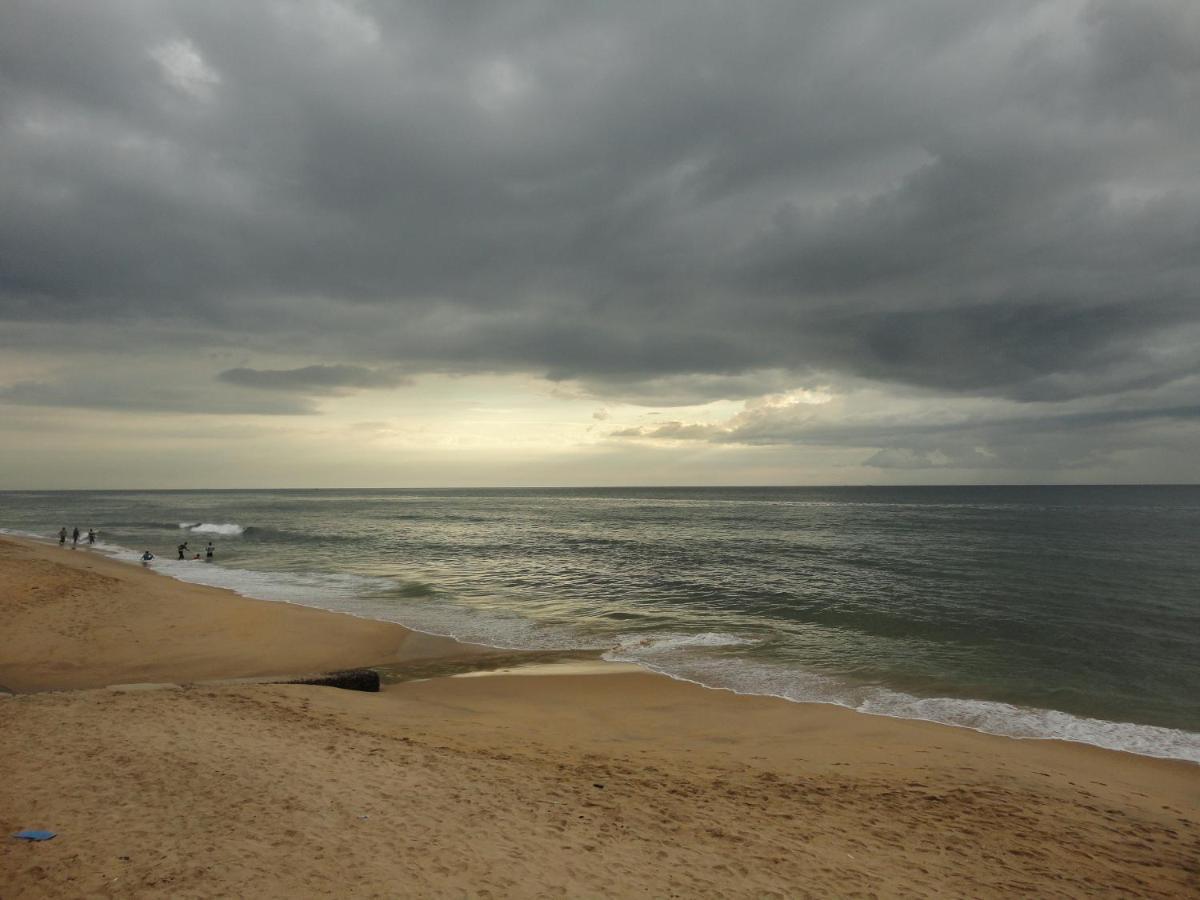 Sea View Hotel Colombo Exterior photo